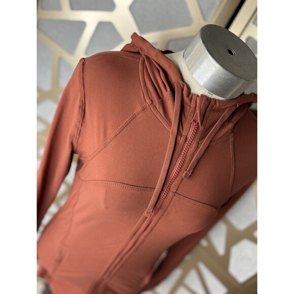New Essential Bodywear EBW FIT Defined Hooded Yoga Jacket  Women Maroon S L - Picture 3 of 10